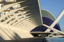 Calatrava, structuren van beton, staaldraad en glas,Valencia, Spanje